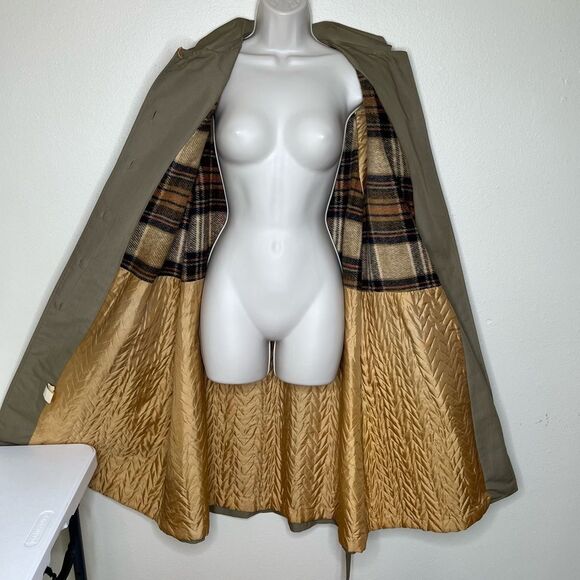 Vintage Tan Trench Coat Lined Button Front Tie Belt Union Label Women Medium - Picture 9 of 14